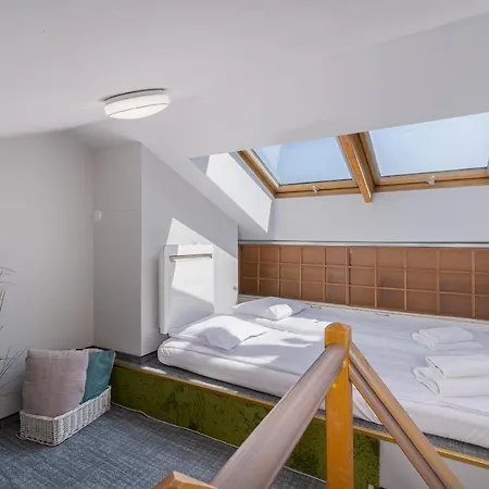 Flat With Cosy Attic - Castle Round The Corner - By Upstairs Apartment Krakow Exterior photo