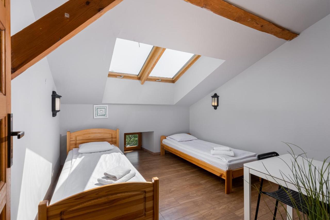 Flat With Cosy Attic - Castle Round The Corner - By Upstairs *